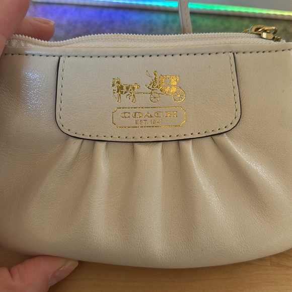 Early 2000’s coach wristlet - Picture 5 of 5